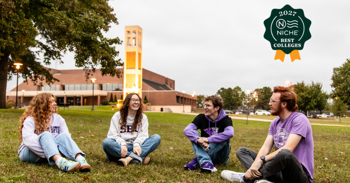 Niche ranking image with students on campus