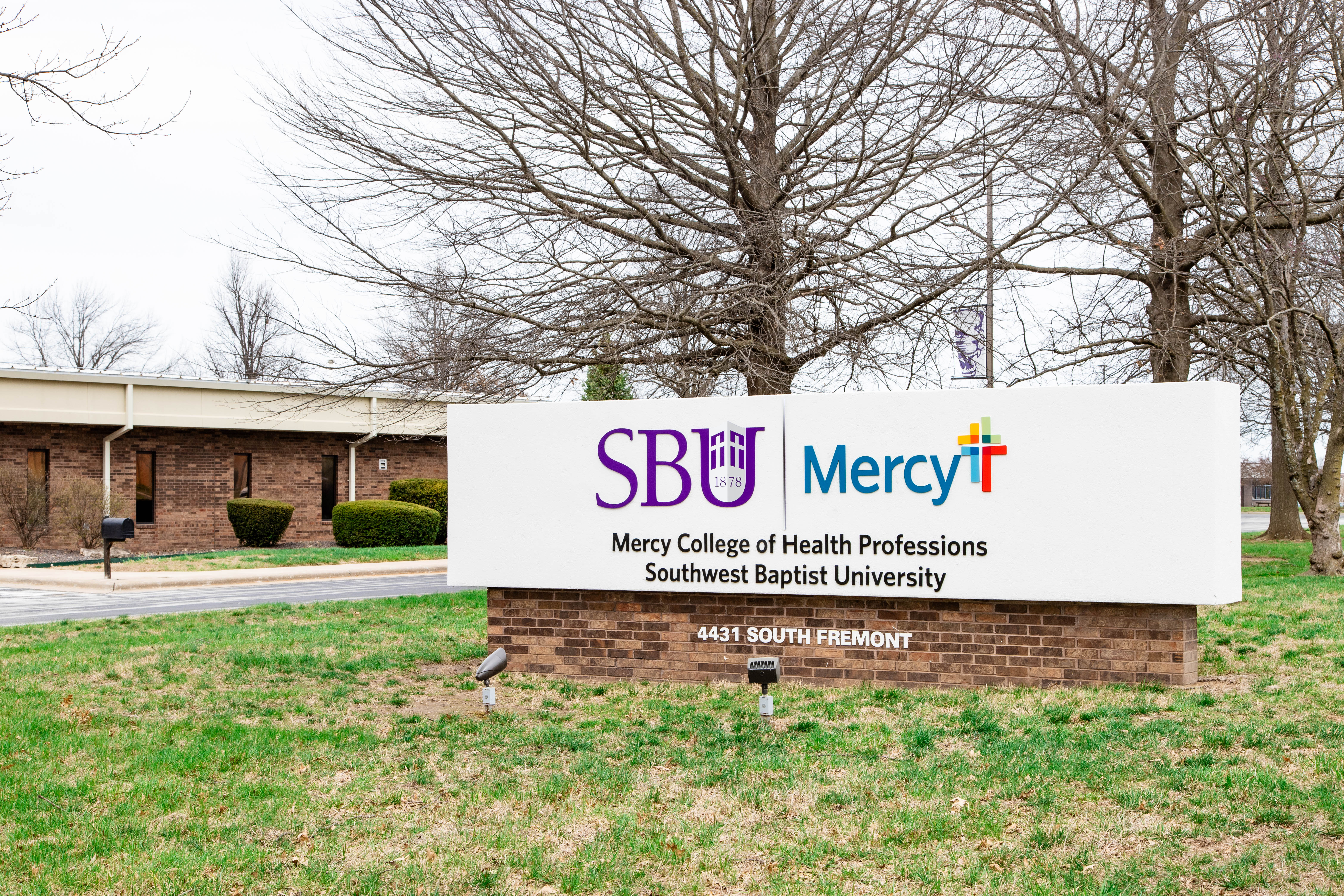 front entrance to Springfield campus